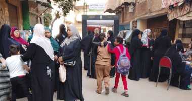 توافد كثيف لنساء الوراق اليوم الثانى لانتخابات مجلس النواب 