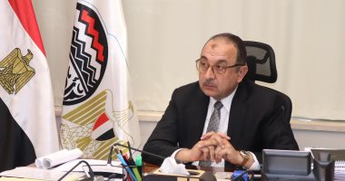 وزير قطاع الأعمال يبحث مستجدات مشروع الأمونيا الخضراء بالنصر للأسمدة