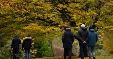 بريطانيا تتزين بألوان الخريف فى لوحة من سحر الطبيعة