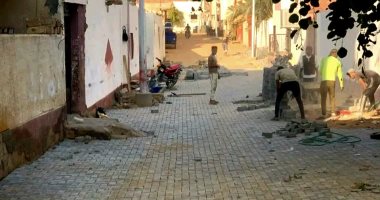 محافظ الوادى الجديد: استكمال أعمال رصف وازدواج الطرق بالمراكز ضمن خطة التطوير