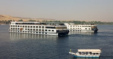البواخر السياحية فى حضن النيل خلال الموسم الشتوى بأسوان.. صور