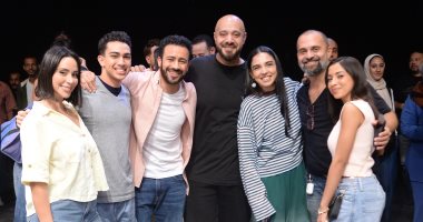 أحمد داود وسلمى أبو ضيف ينتهيان من تصوير فيلم إذما.. صور