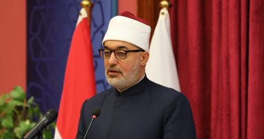 مفتى الجمهورية يعزى وزير التموين والتجارة الداخلية فى وفاة والدته