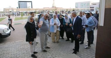 محافظ الوادى الجديد يتفقد مقار الهيئات القضائية بمجمع المصالح الحكومية للخدمات الذكية