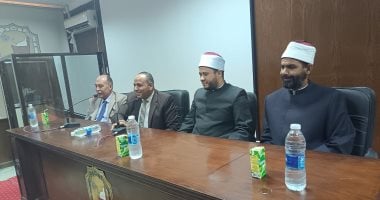 12 كلية بجامعة سوهاج تشهد ندوات توعوية بالتعاون مع الأزهر الشريف