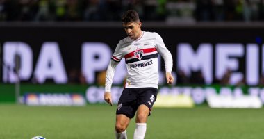 في الكورة : أوسكار يلمح لاعتزال كرة القدم بعد مسيرة حافلة مع البرازيل 