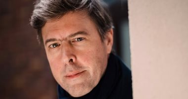 سالاي بعد فوزه بالبوكر : أكتب عن الجسد والرجولة بقدر من الصدق المؤلم