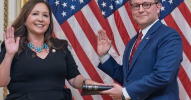 أحدث نائبة بالكونجرس الأمريكى تؤدى القسم لتشغل مقعد والدها الراحل