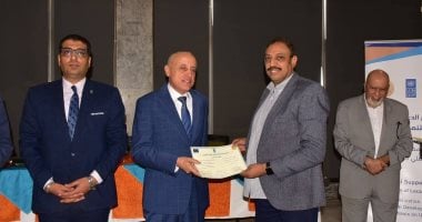 محافظ بني سويف يؤكد أهمية التحديث المؤسسي ورفع كفاءة الجهاز التنفيذي