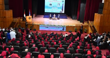 جامعة القناة ومحافظة الإسماعيلية يحتفلان بـ«مائة عام من الحرب إلى السلام»