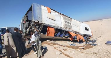 تفاصيل انقلاب أتوبيس أطفال مهرجان الإسماعيلية على الطريق الصحراوى بالأقصر.. لحظات مرعبة تحول الرحلة لمأساة.. مصرع طفلة ومشرفة وإصابة 24 آخرين.. نقل المصابين لمستشفى إسنا.. والنيابة تحقق فى ملابسات الحادث.. صور