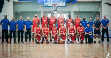 أحمد عمر مع فريق سلة الأهلى الليبى 