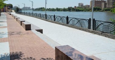 ممشى أهل مصر إطلالة مباشرة على النيل لزوار القاهرة الكبرى.. يمتد على طول 2 كيلو متر ويوفر فرص استثمارية للشباب.. مدرجات رخامية ومطاعم وملاعب وأنشطة ترفيهية.. والمرحلة الأخيرة من المشروع على وشك الانتهاء "صور"