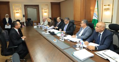 محافظ الجيزة يترأس لجنة اختيار مديرى عموم الإدارات: الاختيار بالكفاءة