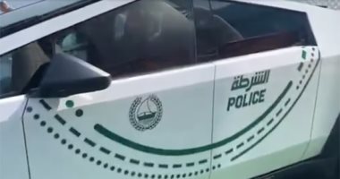مفاجآت جديدة في معرض دبي للطيران.. سيارات فائقة تنضم لشرطة دبي