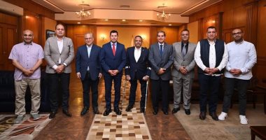 عصام زيدان مع أشرف صبحي وزير الرياضة 