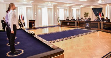 الرئيس السيسى يؤكد تقديره البالغ للدور الجوهرى لجهاز الشرطة فى حماية البلاد