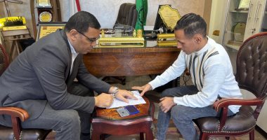 مديرية عمل الدقهلية تسلم عقود عمل جديدة لشباب من ذوى الإعاقة