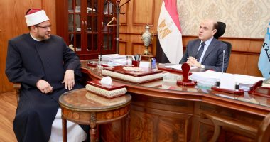 محافظ كفر الشيخ يناقش جهود مبادرة صحح مفاهيمك وحماية الشباب من الأفكار المغلوطة