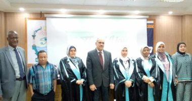 منح باحثة بجامعة أسوان درجة الماجستير فى بحث عن تعزيز مناعة السمك البلطى