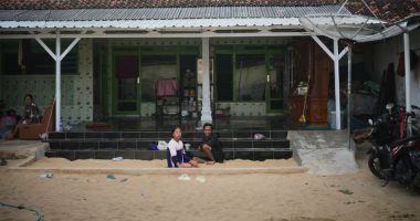 لجلب الراحة والشفاء.. قرية إندونيسية تحافظ على معتقدات الحياة فى الرمال