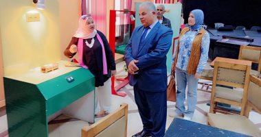 وكيل تعليم الفيوم يتابع سير العمل بالمركز الاستكشافى للعلوم  