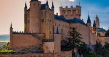 7 قلاع إسبانية تبدو وكأنها من فيلم.. حصون وأساطير وإطلالات تأخذك لزمن آخر