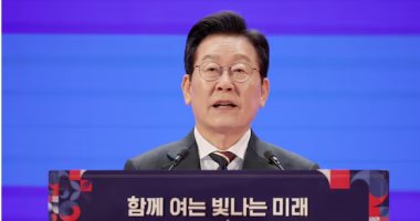 من معجزة نهر الهان إلى معجزة النيل..رئيس كوريا يلقى خطابا تاريخيا فى جامعة القاهرة.. يشيد بصبر الرئيس السيسي وبجهود مصر فى ملف غزة ويقدم 10 ملايين دولار للهلال الأحمر.. ويعلن عن مبادرة للتعاون فى الشرق الأوسط