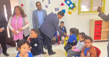 وكيل صحة الأقصر يتفقد التطعيمات ورعاية صحة التلاميذ والطلبة بمدارس مدينة الطود.. صور