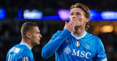 بينهم مانشستر يونايتد.. 4 أندية تريد إعادة ماكتومناى للدورى الإنجليزى