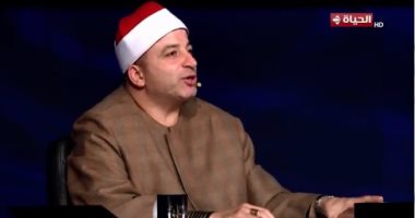 طه النعمانى يواسى المتسابق أحمد رشاد: فى فرص جاية كتير وأمل بدولة التلاوة