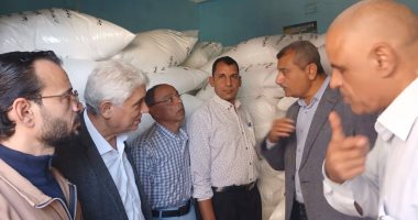 محافظ أسيوط يشدد على متابعة صرف وتوزيع الأسمدة الزراعية بالقرى