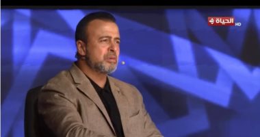 مصطفى حسنى يوجه نصائح للمتسابق على مصطفى بدولة التلاوة