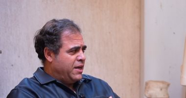 عصام درويش يكشف أثر قناع توت عنخ آمون على روحه الفنية