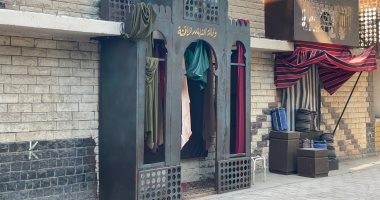 لوكيشن سينمائى مستوحى من الطراز المملوكى بكلية فنون جميلة الأقصر.. صور