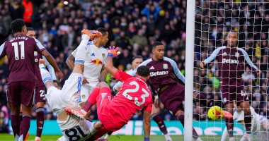 ليدز يتقدم 1-0 على أستون فيلا فى شوط أول نارى بالدورى الإنجليزى