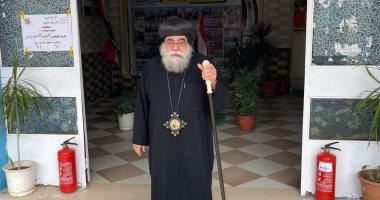 الأنبا سارافيم أسقف الإسماعيلية يدلى بصوته فى انتخابات مجلس النواب