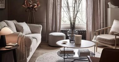 ديكورات بسيطة تجعل غرفة المعيشة أكثر دفئًا فى الشتاء.. موضة 2026