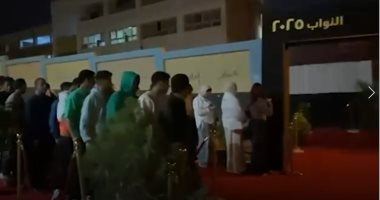 تزايد أعداد الناخبين بلجان القطامية والتجمع خلال الفترة المسائية.. فيديو