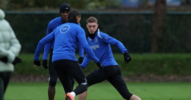 عودة كول بالمر لتدريبات تشيلسي رغم غيابه عن مواجهتى برشلونة وأرسنال.. صور