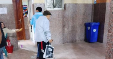 كبار السن يحرصون على التصويت بعين شمس والمطرية فى انتخابات النواب