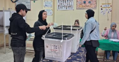 انتظام عملية التصويت بلجنة مدرسة الشهيد امتياز كامل بالعباسية 