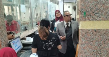 سكرتير محافظة سوهاج يتفقد سير العمل بالمركز التكنولوجي ويؤكد على أهمية ملف التصالح