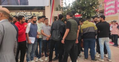 إقبال الشباب على لجنة أحمد وحيد الانتخابية فى الزقازيق