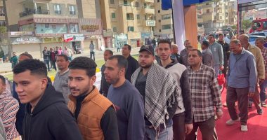 إقبال كبير للناخبين على لجان العاشر من رمضان فى انتخابات مجلس النواب      