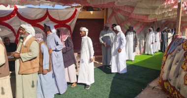 إقبال كبير على لجان الانتخابات بطور سيناء..صور