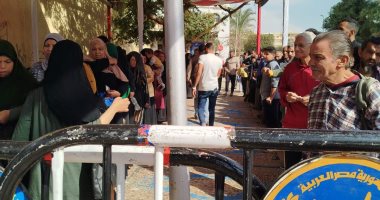 بعد انتهاء ساعة الراحة.. استئناف التصويت بمدينة 15 مايو فى انتخابات النواب