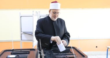 وكيل الأزهر يدلى بصوته فى انتخابات مجلس النواب لعام 2025 بمدينة الشروق