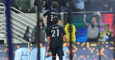 سان دييجو يصعد إلى نهائي المنطقة الغربية في الدوري الأمريكي.. فيديو