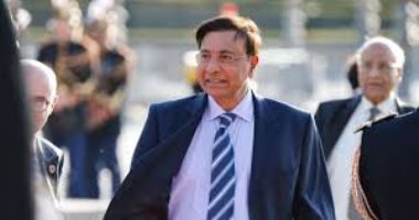 ملك الحديد يغادر بريطانيا بعد 30 عاما وسط إحراج حكومة ستارمر.. ما القصة؟